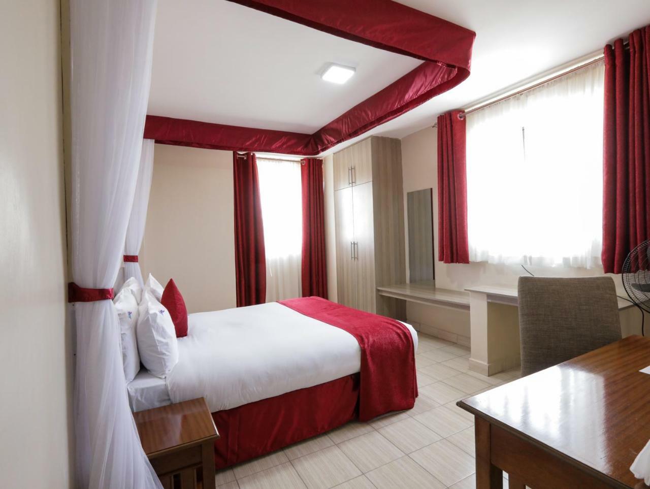 Athi River 67 Athi Hotel מראה חיצוני תמונה